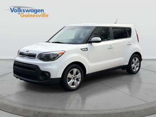 Used 2019 Clear White Kia Base image 8