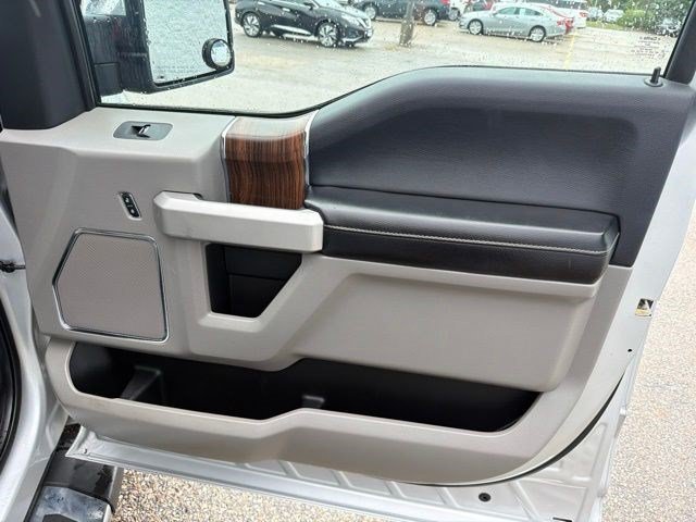 Used 2015 Ingot Silver Metallic Ford Lariat image 19