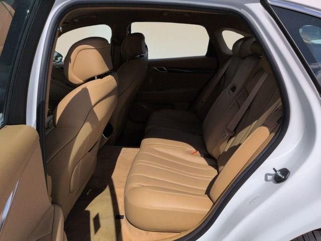 Used 2025 White Genesis 2.5T image 15