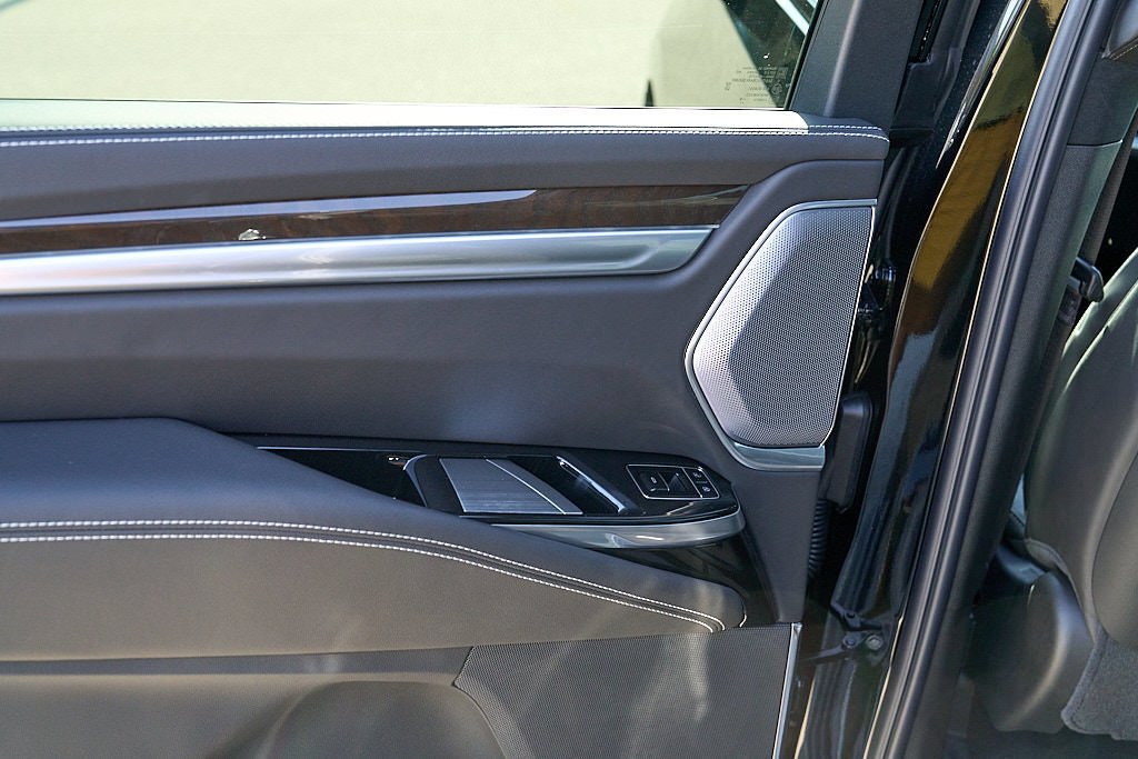 2027 Cadillac Escalade ESV Platinum Sport - Photo 46
