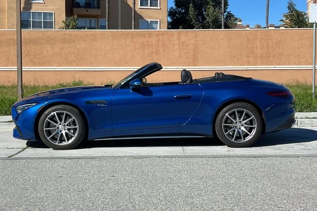 Used 2023 Starling Blue Metallic Mercedes-Benz SL 43 AMG® image 7