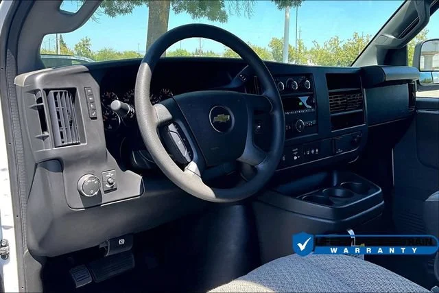 2025 Chevrolet Express Cargo Work Van - Photo 7
