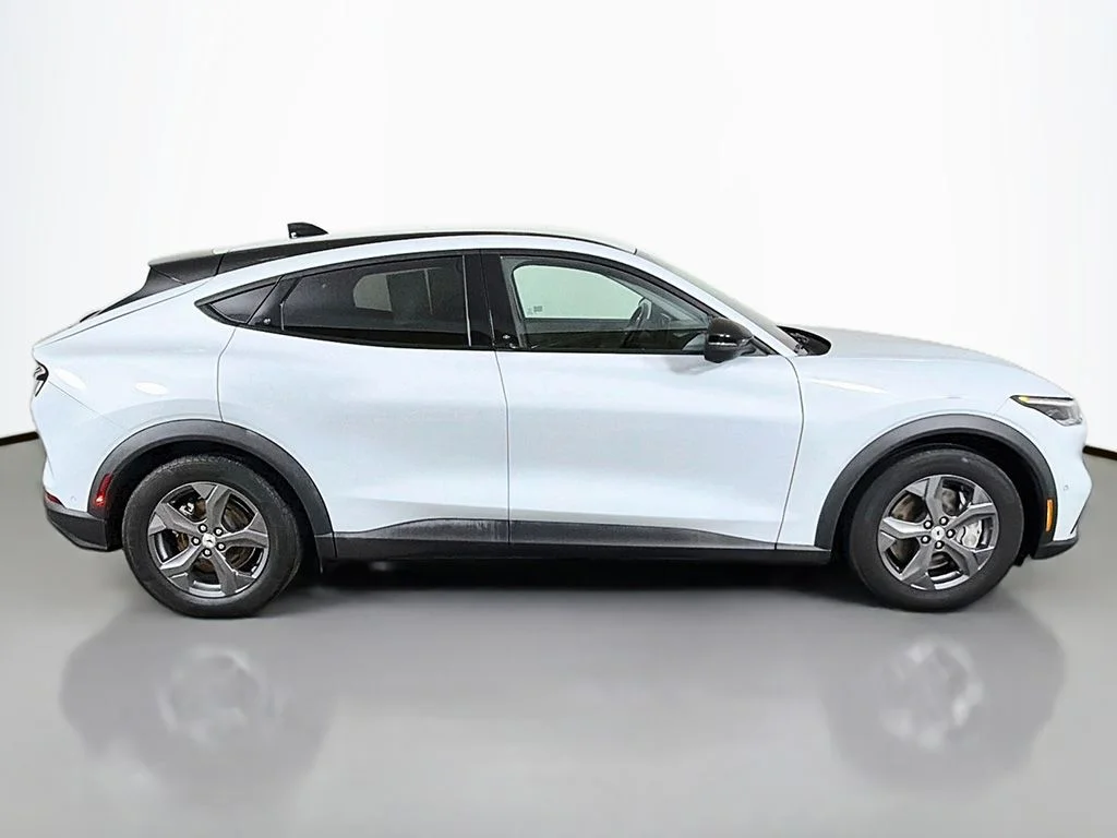 Used 2023 Space White Metallic Ford Select image 15