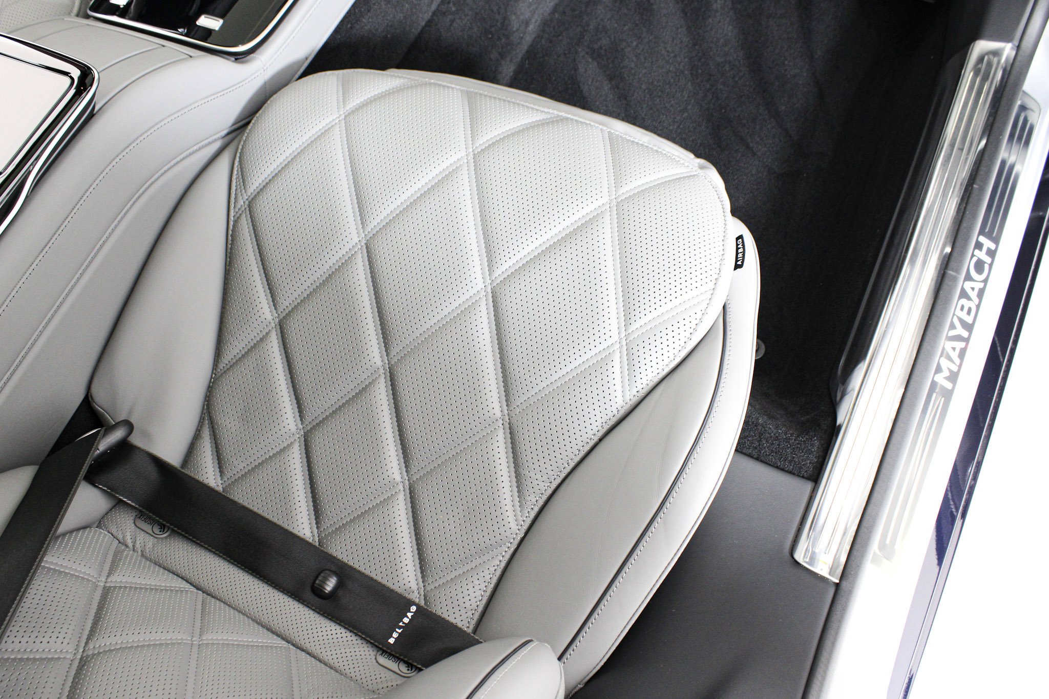 Used 2024 Blue Mercedes-Benz Maybach S 680 image 29