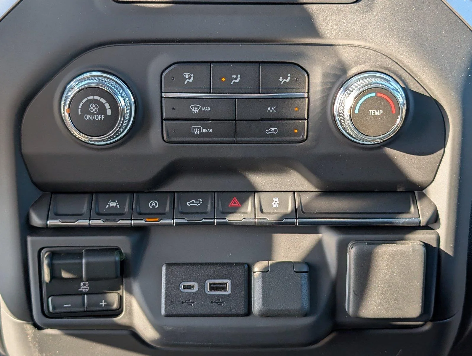 New 2026 Onyx Black GMC Pro image 23