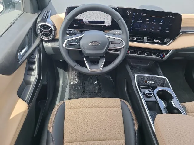 New 2027 Polar White Tricoat Chevrolet ACTIV image 16