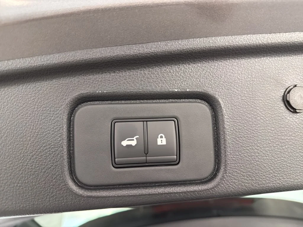 New 2026  Nissan SV image 8