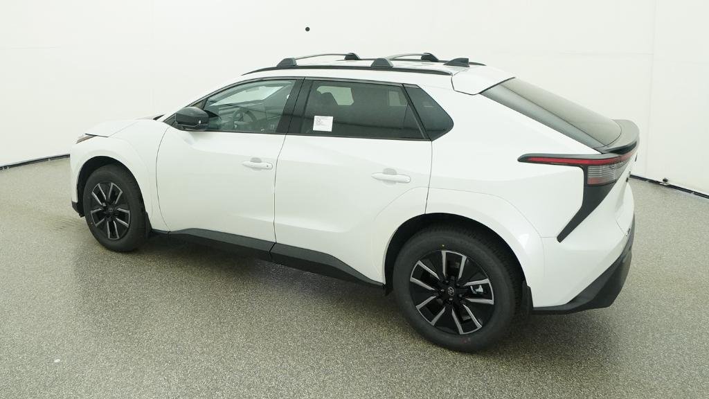 New 2026 Wind Chill Pearl Toyota XLE image 60