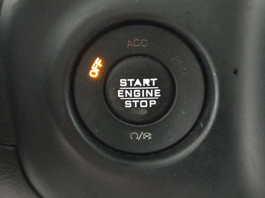 Used 2019 White Jeep Sport S 4x4 image 22