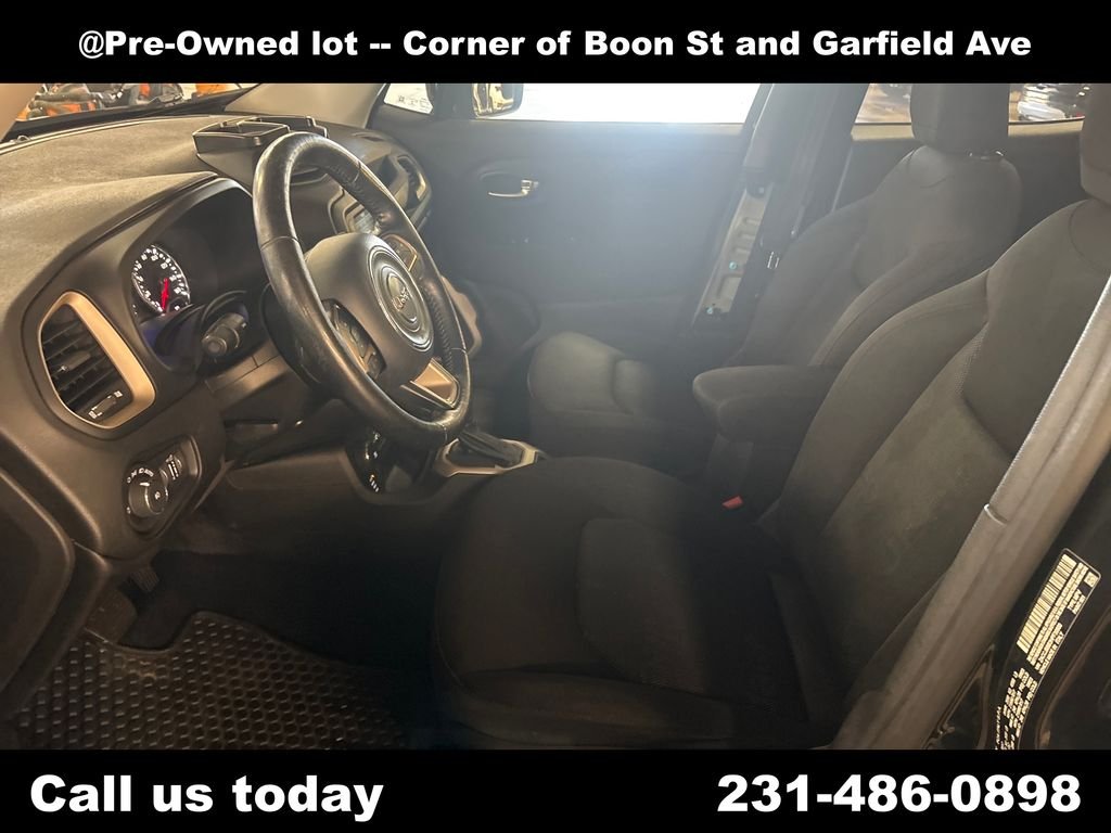 Used 2017 Black Jeep Latitude image 14