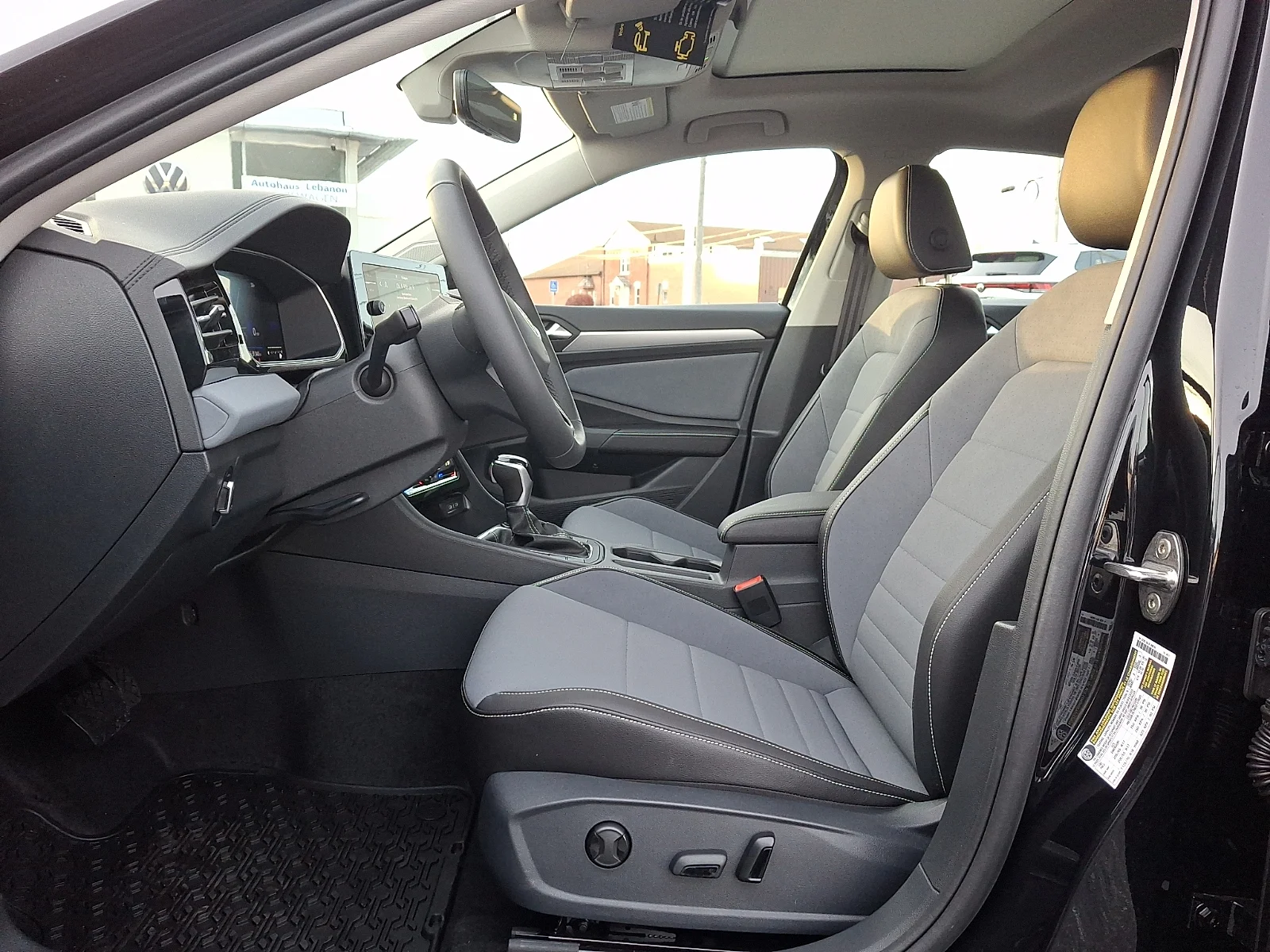 2026 Volkswagen Jetta SE - Photo 7
