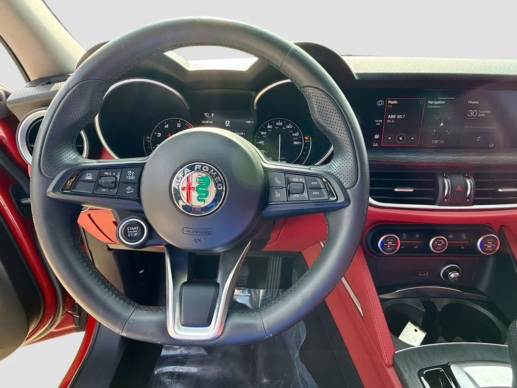 Used 2021 Alfa Rosso Alfa Romeo Sprint image 11