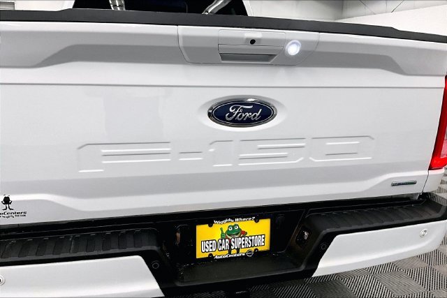 Used 2022 Oxford White Ford Lariat image 9