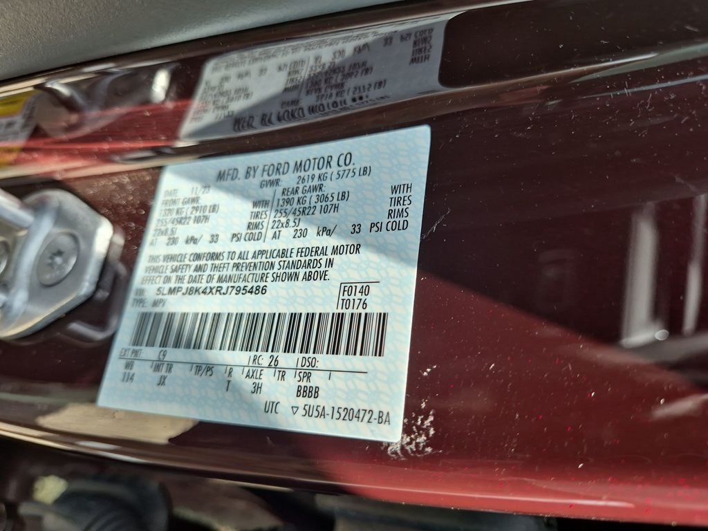 Used 2024 Red Lincoln Reserve image 7
