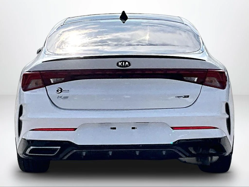 Used 2021 White Kia GT-Line image 5