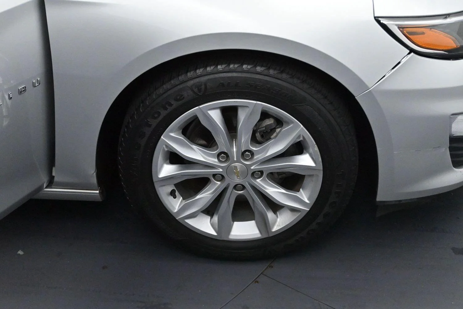 Used 2020 Silver Ice Metallic Chevrolet LT image 32