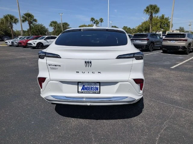 New 2026 WHITE FROST TRICOAT Buick Avenir image 4
