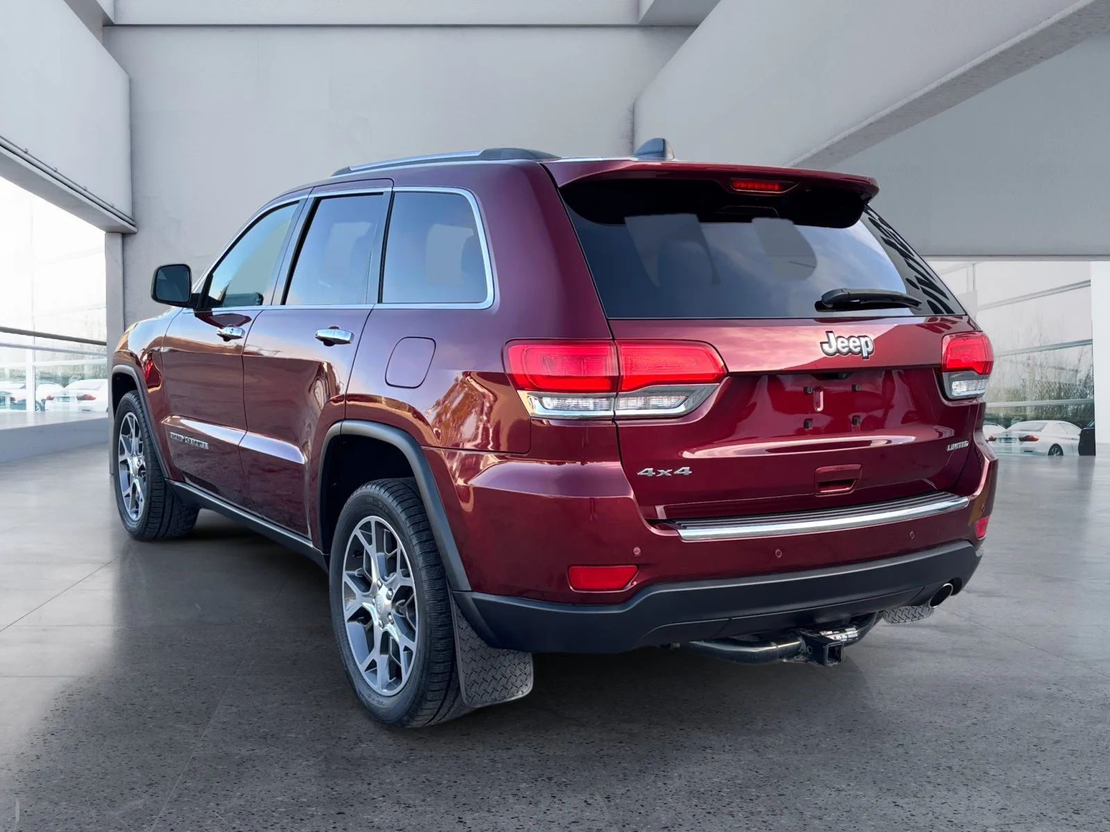 Used 2019 Red Jeep Limited image 3