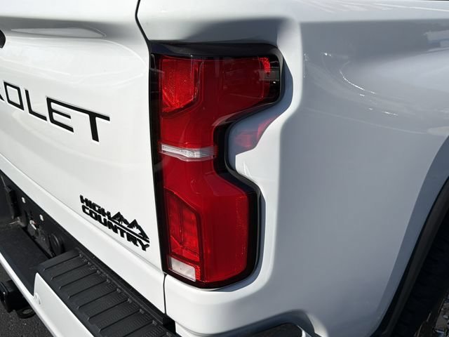 2026 Chevrolet Silverado 2500 HD High Country - Photo 9