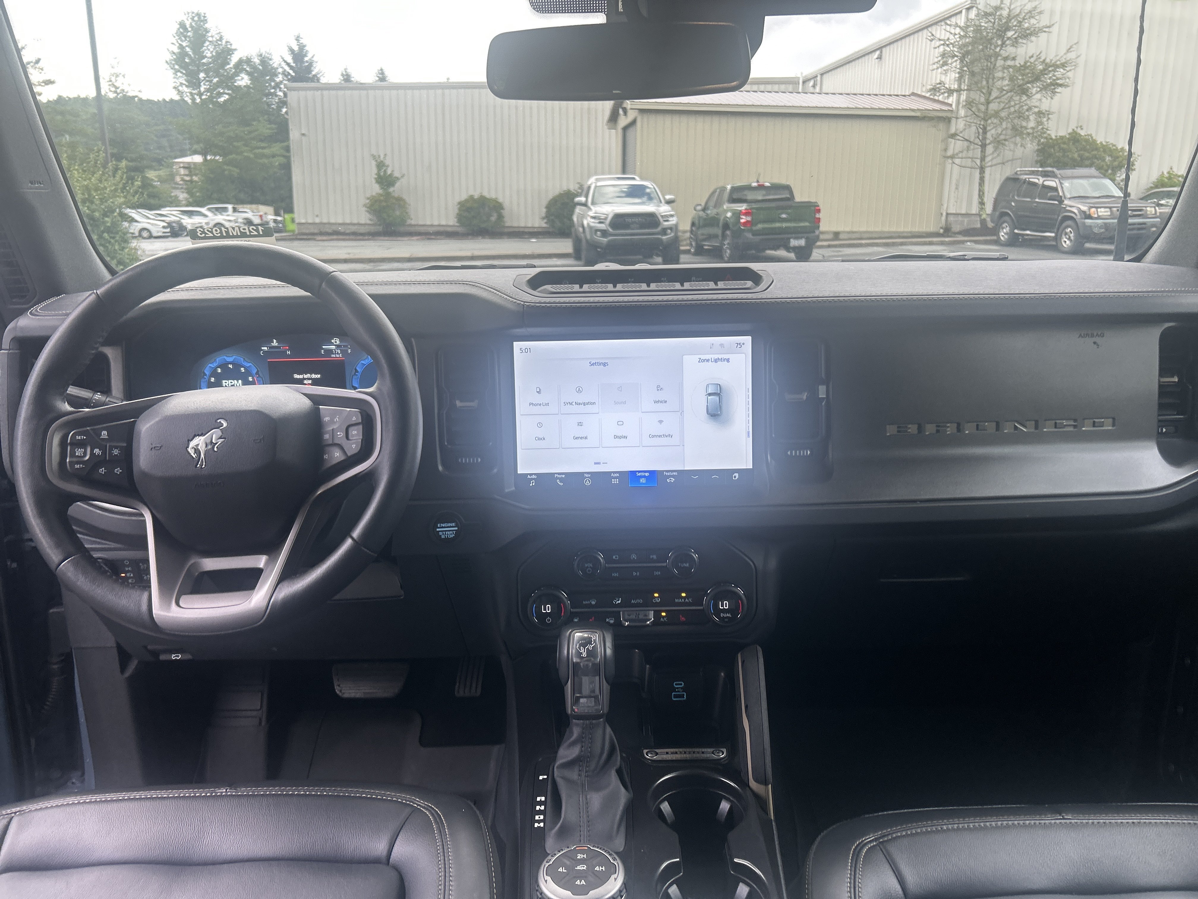 Used 2025 Azure Gray Metallic Ford Badlands image 13