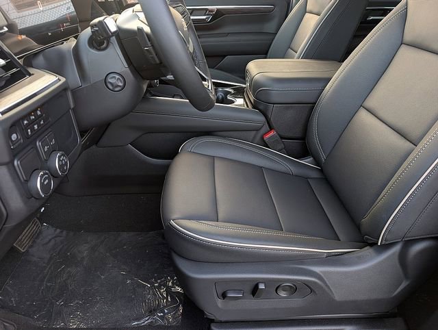 2026 Chevrolet Tahoe Premier - Photo 18