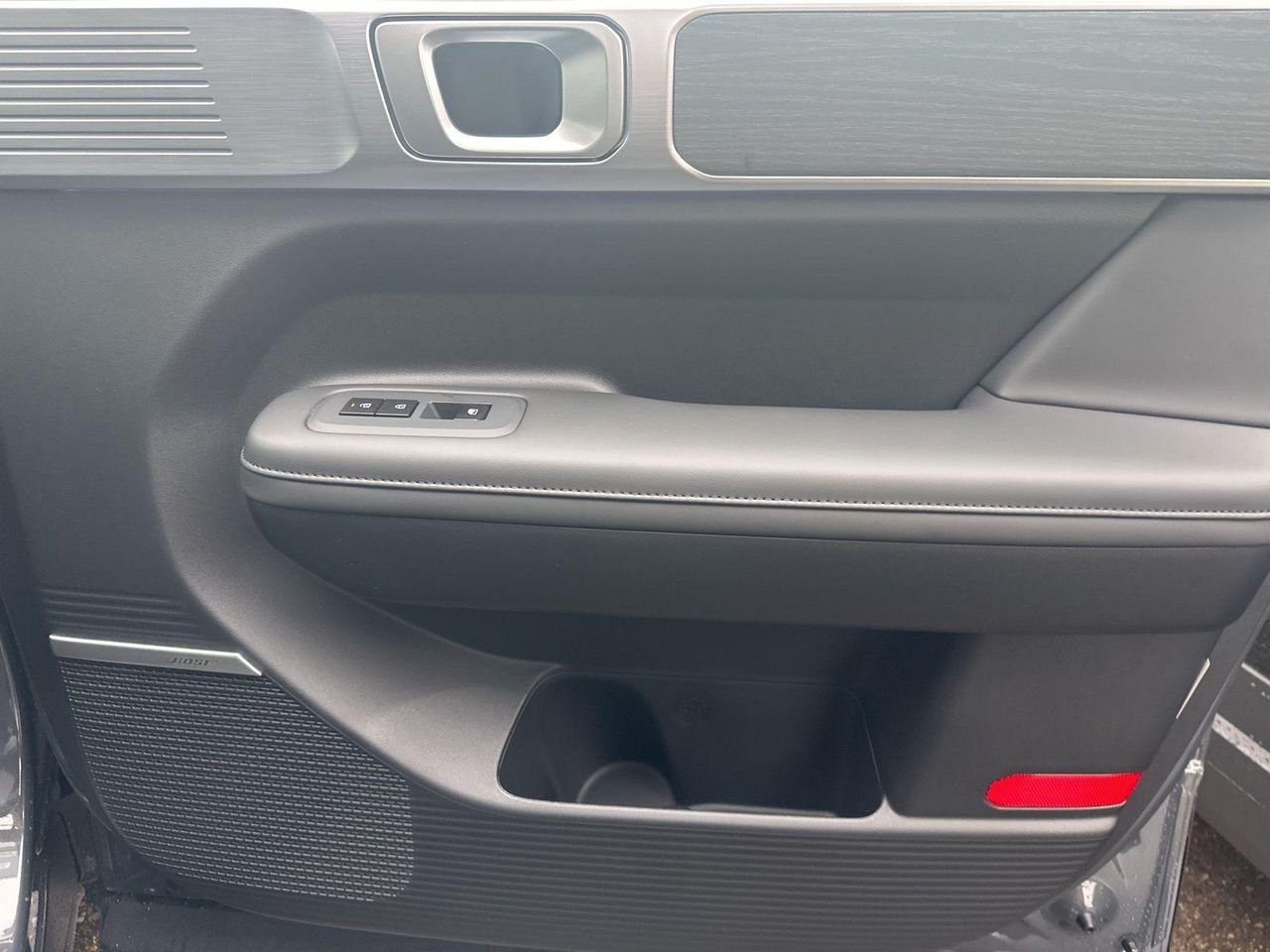 2026 Hyundai Santa Fe Limited - Photo 46
