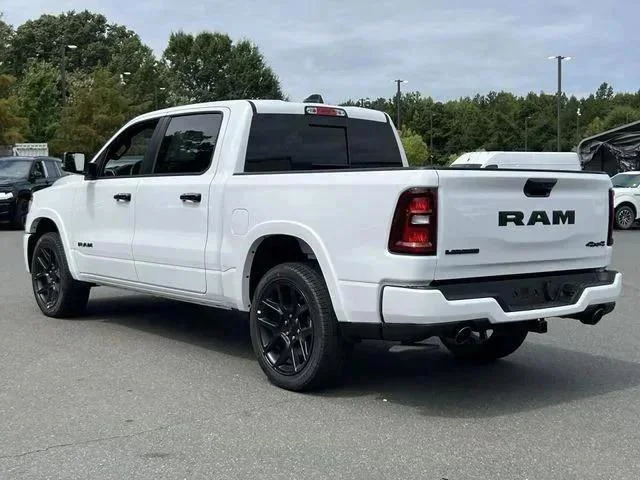 2026 RAM 1500 Laramie - Photo 11