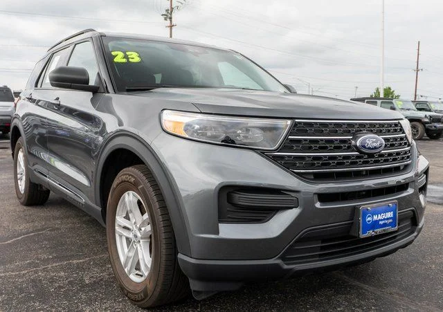 Used 2023 Gray Ford XLT image 4