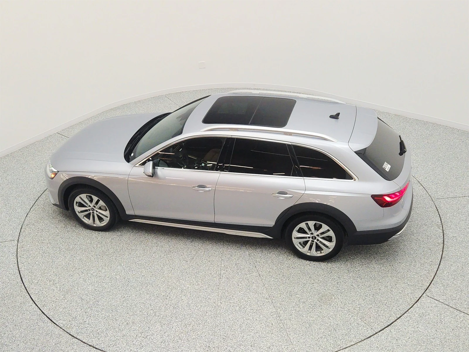 Used 2023 Florett Silver Metallic Audi Premium Plus 45 TFSI quattro image 29