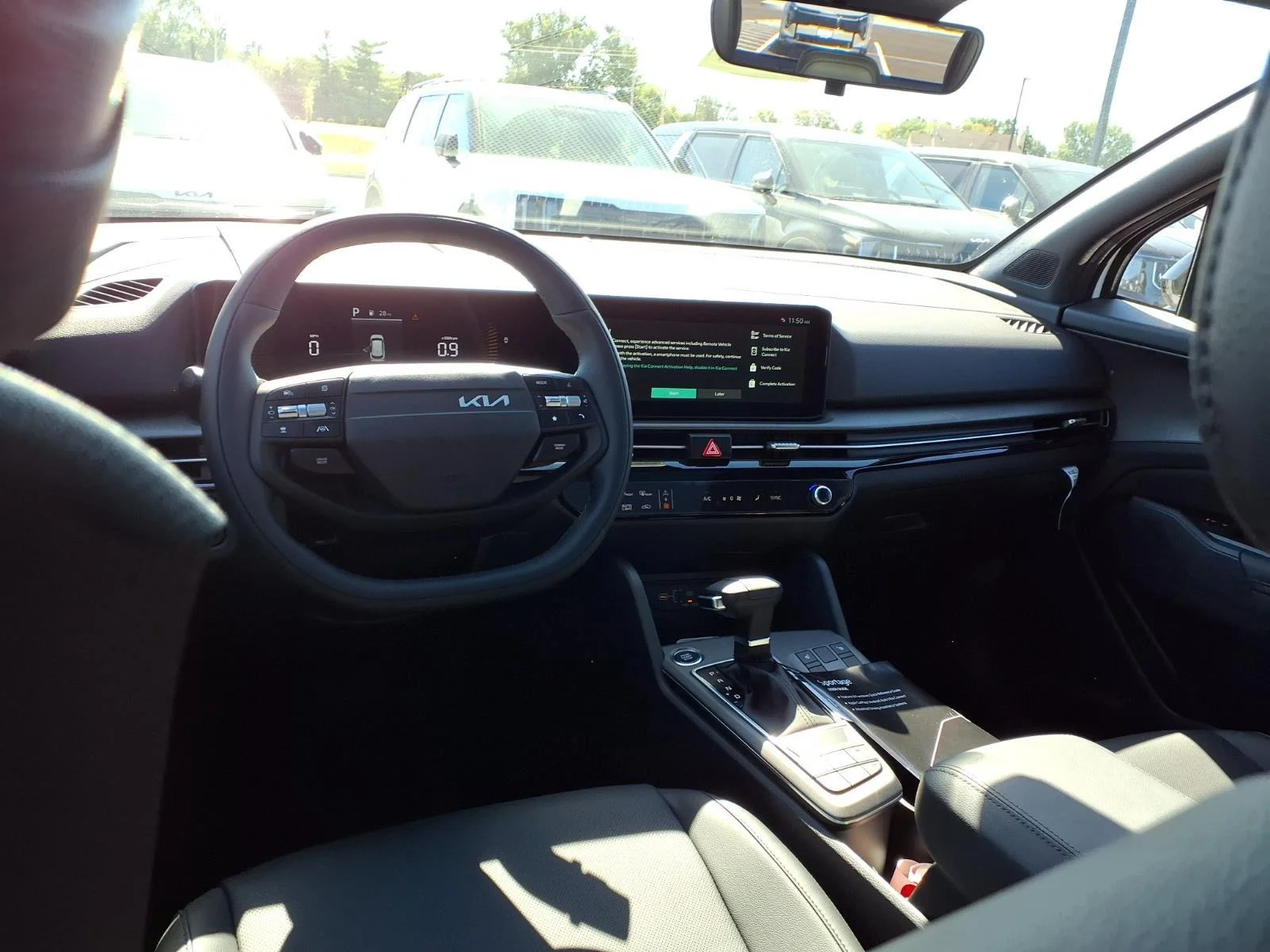 New 2027 Glacial White Pearl / Black Ro Kia X-Line image 4