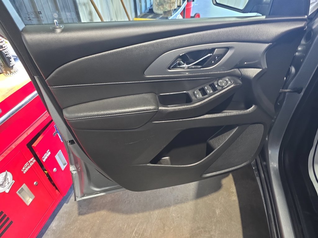 Used 2023 Gray Chevrolet LT image 14