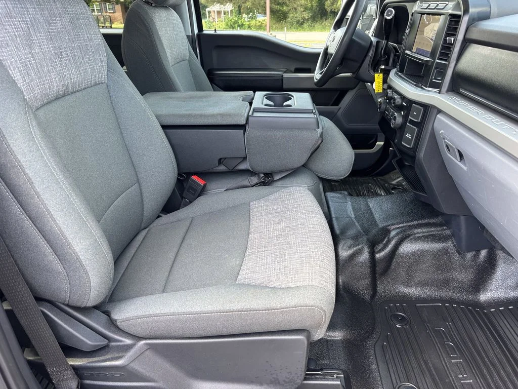 Used 2024 White Ford XLT image 19