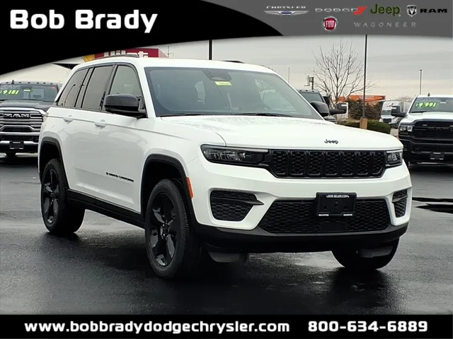 2025 Jeep Grand Cherokee Laredo