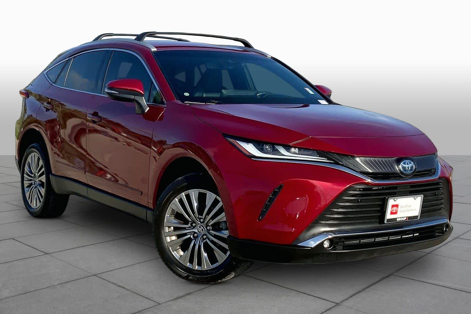Used 2024 Ruby Flare Pearl Toyota XLE image 3