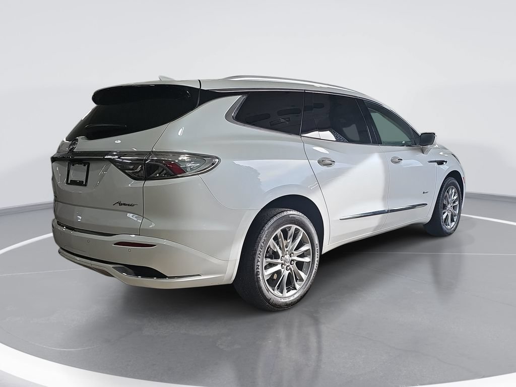 Used 2023 WHITE FROST TRICOAT Buick Avenir image 3