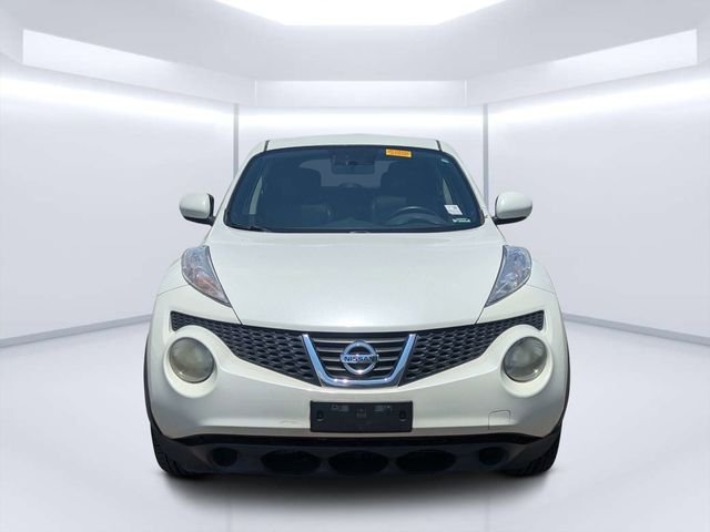 Used 2011 White Nissan SV image 8