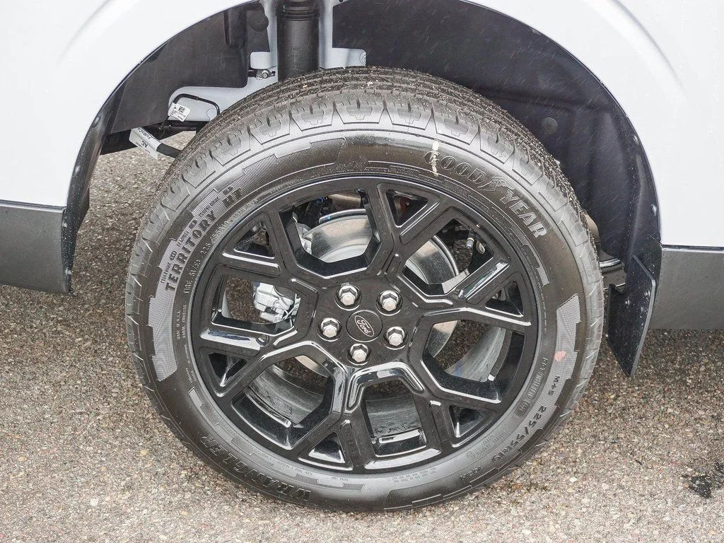 2025 Ford Maverick XLT - Photo 10