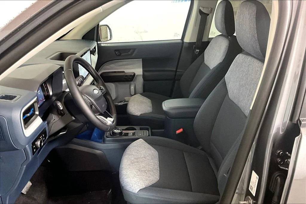 New 2026 Carbonized Gray Metallic Ford XLT image 9