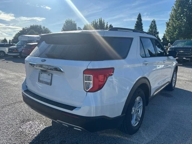 Used 2023 White Ford XLT image 5