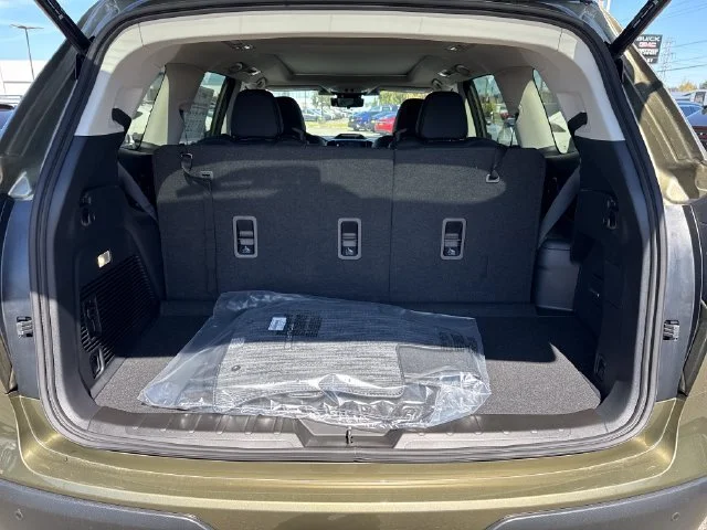 2026 Subaru Ascent Touring - Photo 16