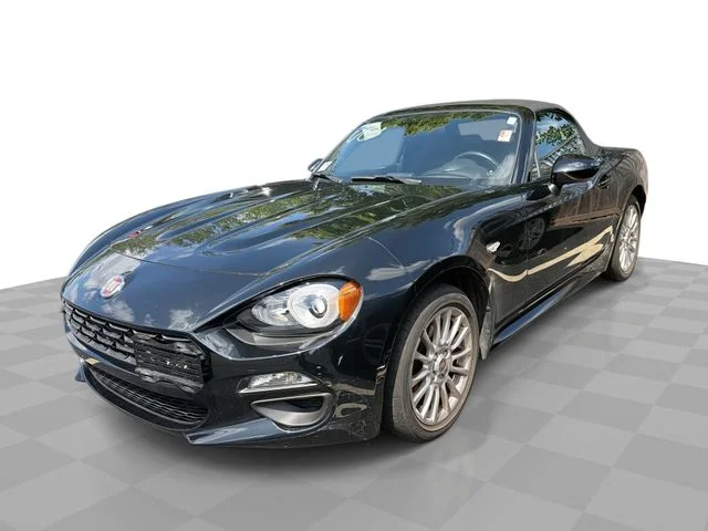 Used 2017 Black FIAT Classica image 1