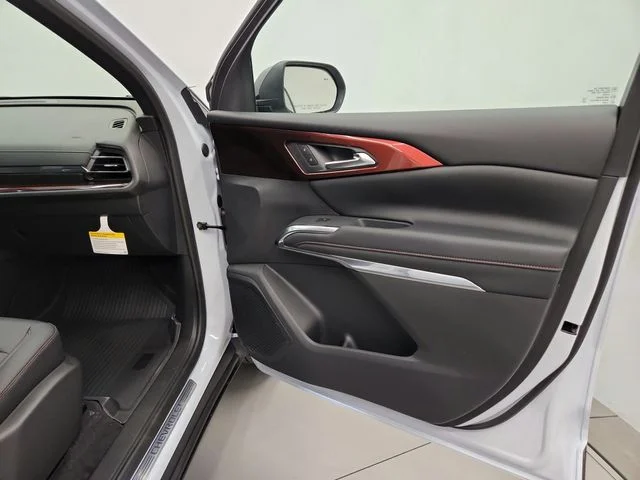New 2026 White Chevrolet Z71 image 41