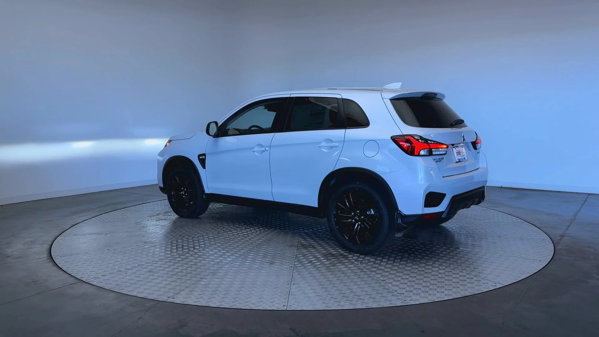 New 2026 White Diamond Mitsubishi 2.0 LE image 5