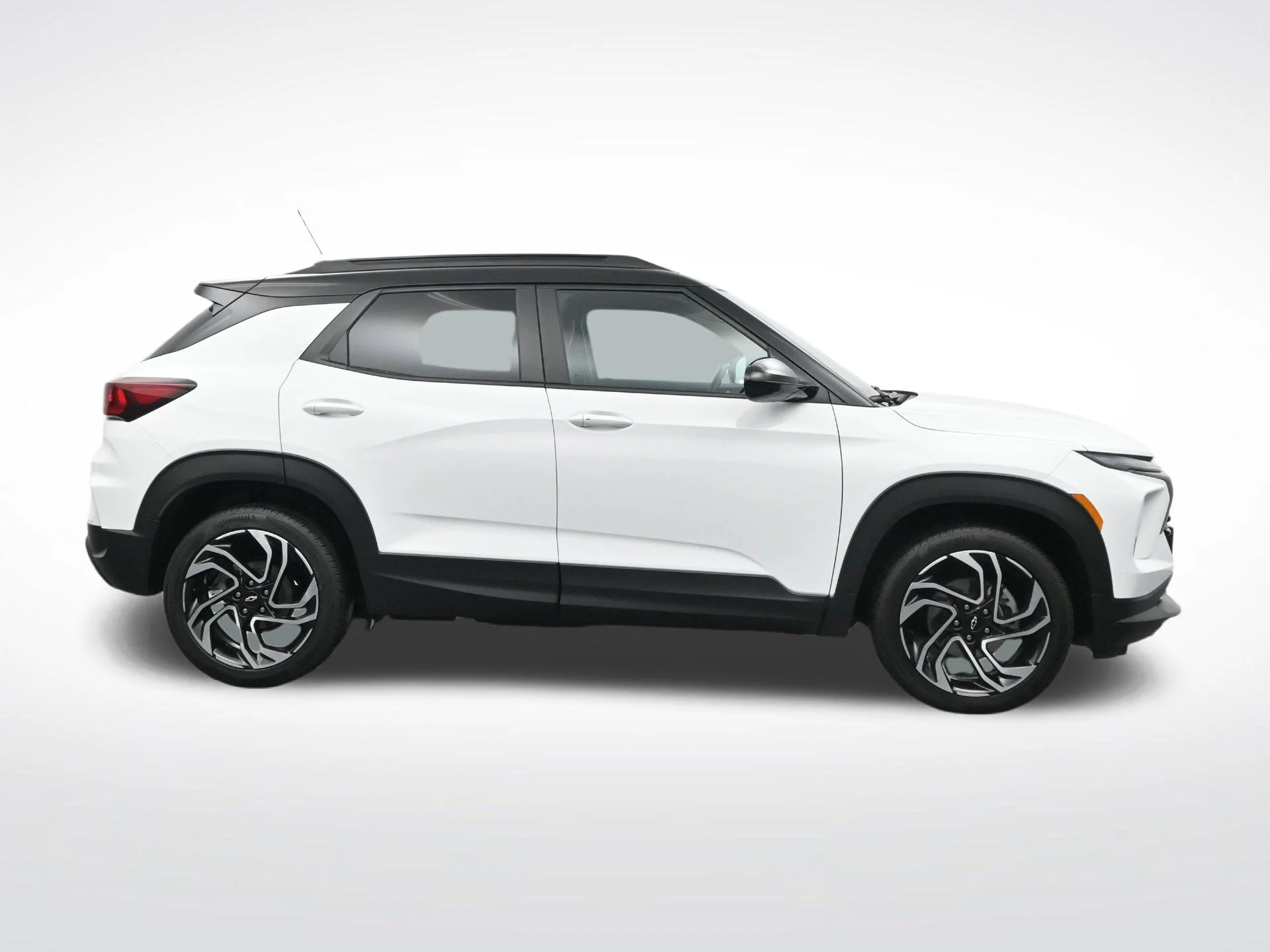 Used 2024 White Chevrolet RS image 4