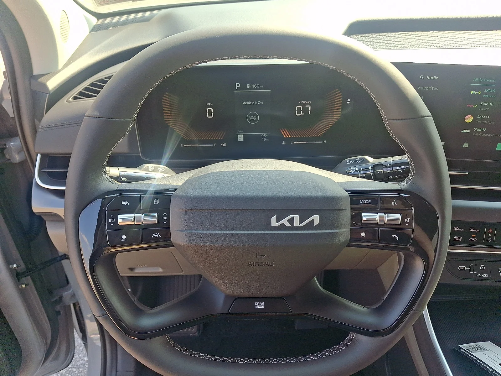 New 2027 White Kia LXS image 17