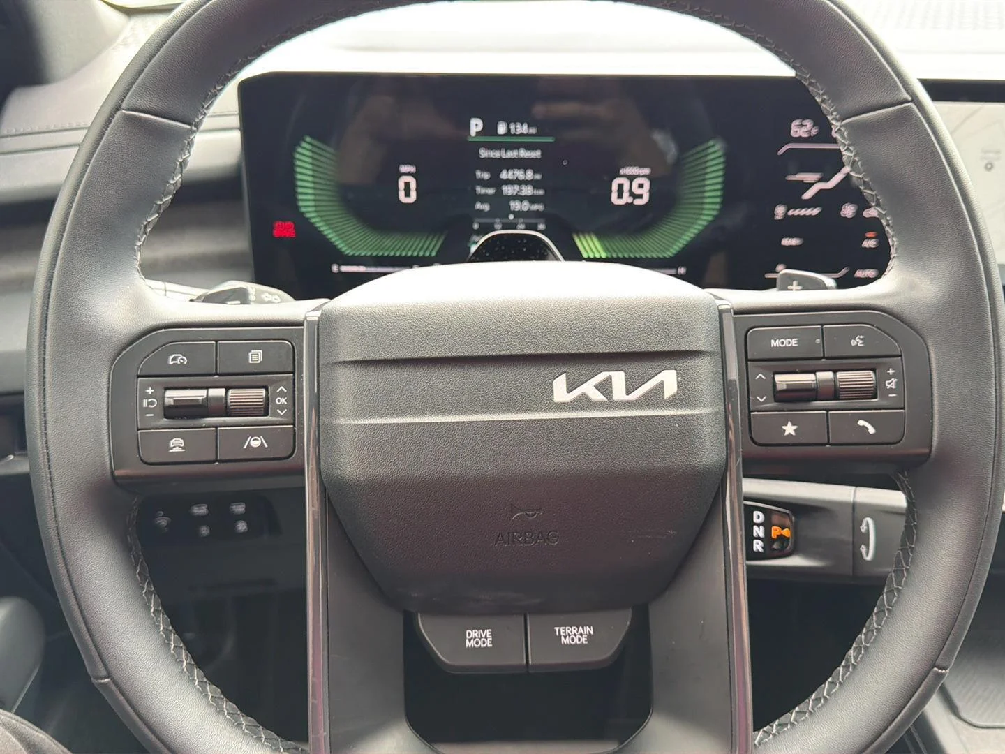 Used 2027 Black Jade Green Kia X-Line EX image 34