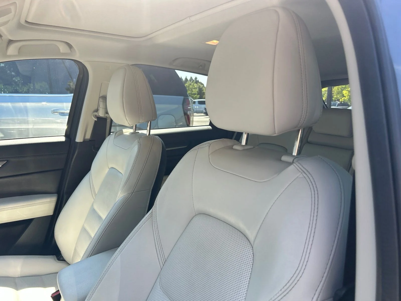 Used 2019 Machine Gray Metallic Mazda Grand Touring image 10