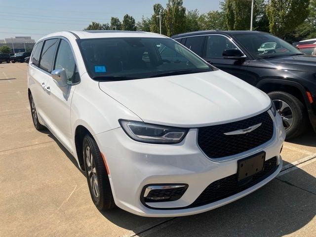 2022 Chrysler Pacifica Hybrid Limited