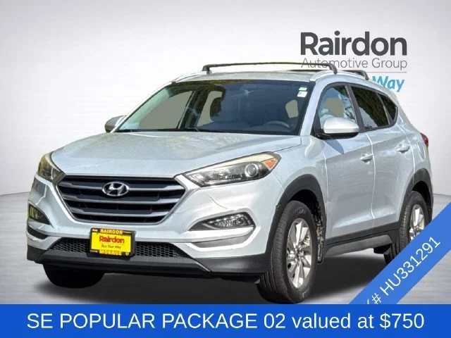 Used 2017 Molten Silver Hyundai SE image 2