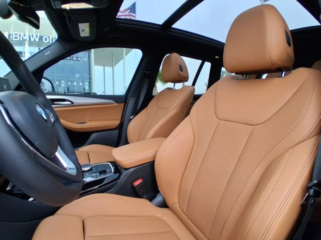 Used 2024 Black BMW sDrive30i image 11
